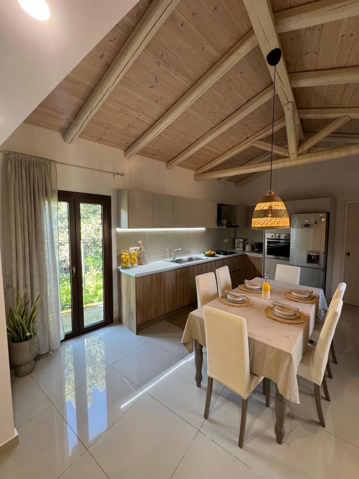 Villa Aspasia With Private Jacuzzi - Oasis Resort Kokkinos Pyrgos Exterior foto